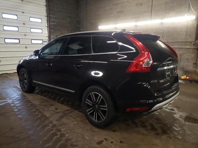 YV440MRRXH2126471 - 2017 VOLVO XC60 T5 DYNAMIC BLACK photo 2