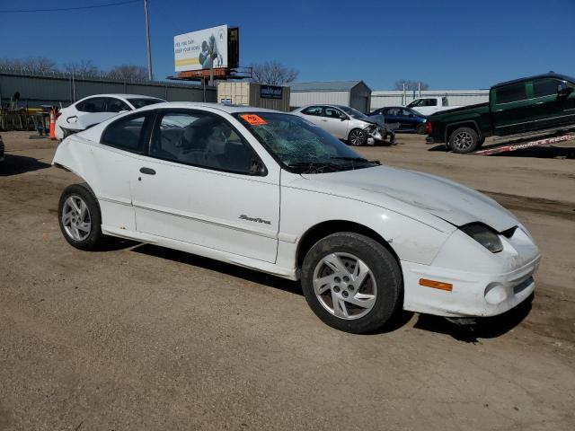 1G2JB124627246098 - 2002 PONTIAC SUNFIRE SE WHITE photo 4