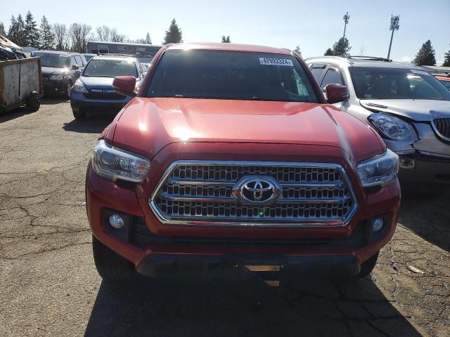 3TMCZ5AN3HM071289 - 2017 TOYOTA TACOMA DOUBLE CAB RED photo 5