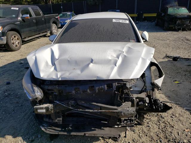 5NPE24AF6KH796866 - 2019 HYUNDAI SONATA SE WHITE photo 5