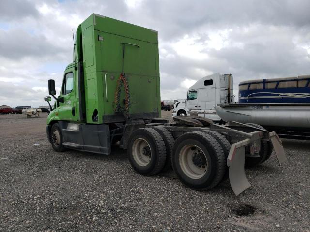 1FUJGBD93GLHH8331 - 2016 FREIGHTLINER CASCADIA 1 GREEN photo 3