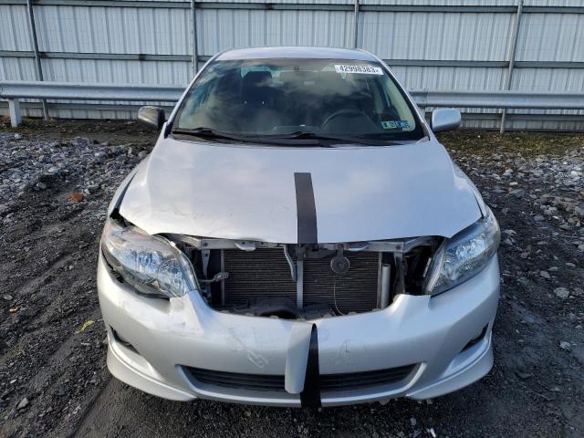1NXBU4EEXAZ385694 - 2010 TOYOTA COROLLA BASE SILVER photo 5