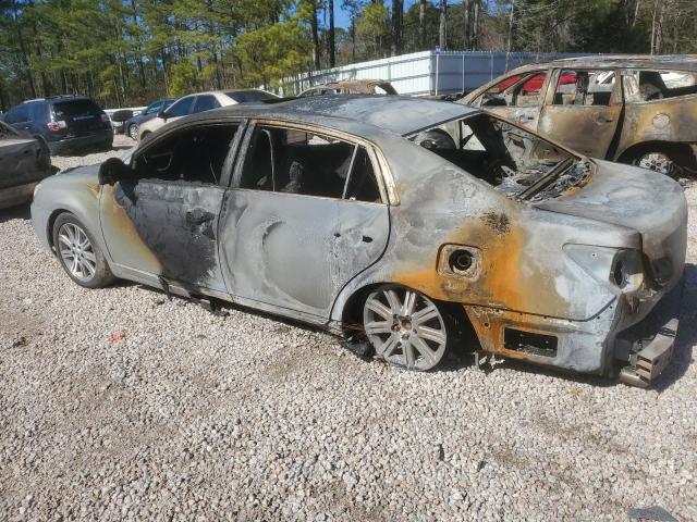 4T1BK36B25U035955 - 2005 TOYOTA AVALON XL SILVER photo 2