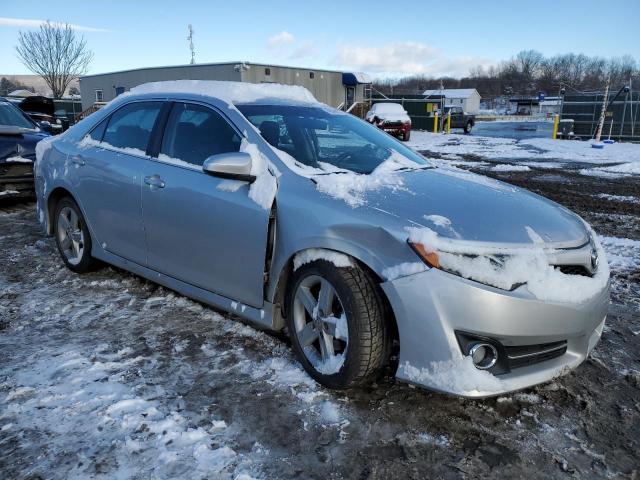 4T1BF1FK0CU116393 - 2012 TOYOTA CAMRY BASE SILVER photo 4