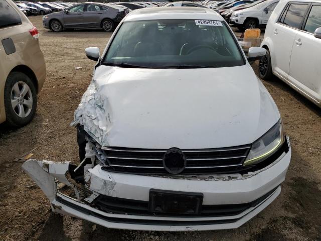 3VWDB7AJ6HM416071 - 2017 VOLKSWAGEN JETTA SE WHITE photo 5