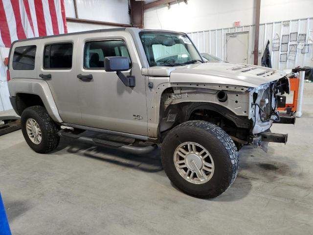 5GTDN13E378175069 - 2007 HUMMER H3 GRAY photo 4