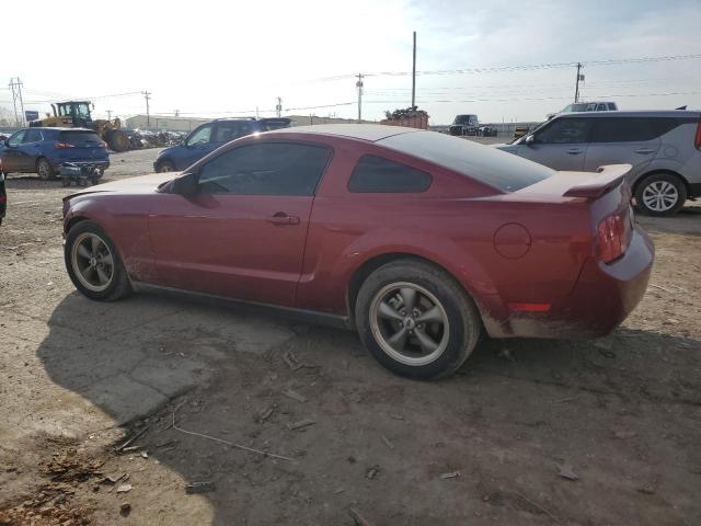 1ZVFT80N155144451 - 2005 FORD MUSTANG RED photo 2