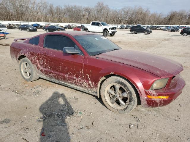 1ZVFT80N155144451 - 2005 FORD MUSTANG RED photo 4