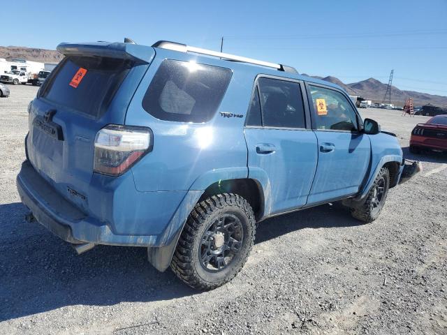 JTEBU5JRXJ5537899 - 2018 TOYOTA 4RUNNER SR5/SR5 PREMIUM BLUE photo 3