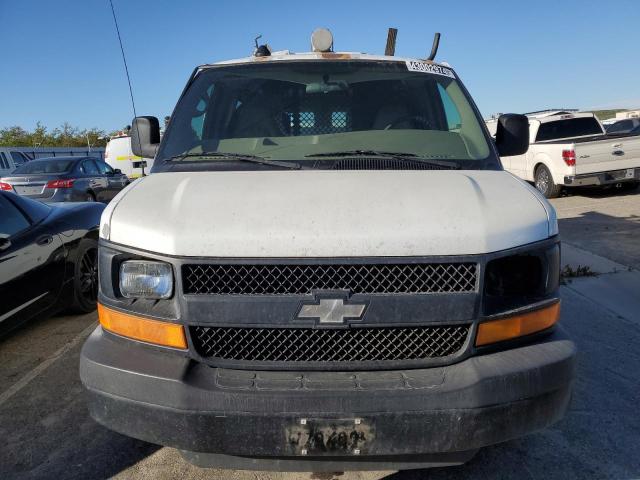 1GCGG25V961178048 - 2006 CHEVROLET EXPRESS G2 WHITE photo 5