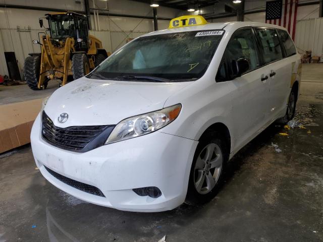 2017 TOYOTA SIENNA, 