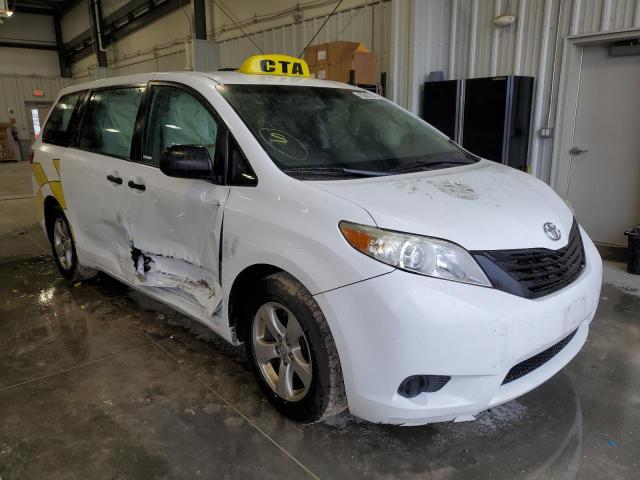 5TDZZ3DC8HS863611 - 2017 TOYOTA SIENNA WHITE photo 4