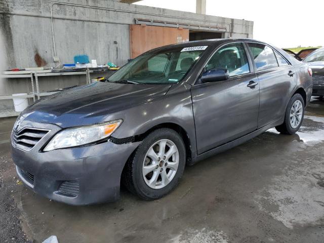 4T1BF3EK4BU692547 - 2011 TOYOTA CAMRY BASE CHARCOAL photo 1