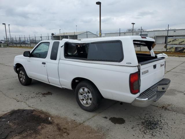1N6DD26S1YC382282 - 2000 NISSAN FRONTIER KING CAB XE WHITE photo 2