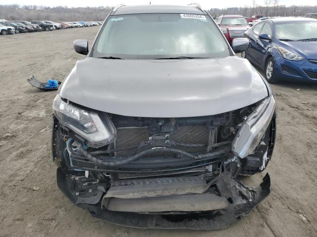 KNMAT2MT6JP596073 - 2018 NISSAN ROGUE S GRAY photo 5