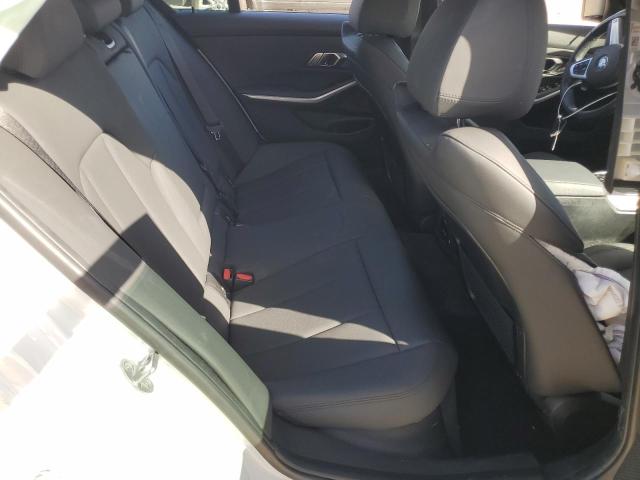 WBA5U7C06LAF53944 - 2020 BMW M340I WHITE photo 10