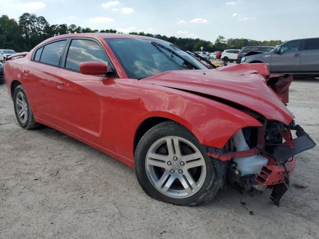 2C3CDXHG5DH730553 - 2013 DODGE CHARGER SXT RED photo 4