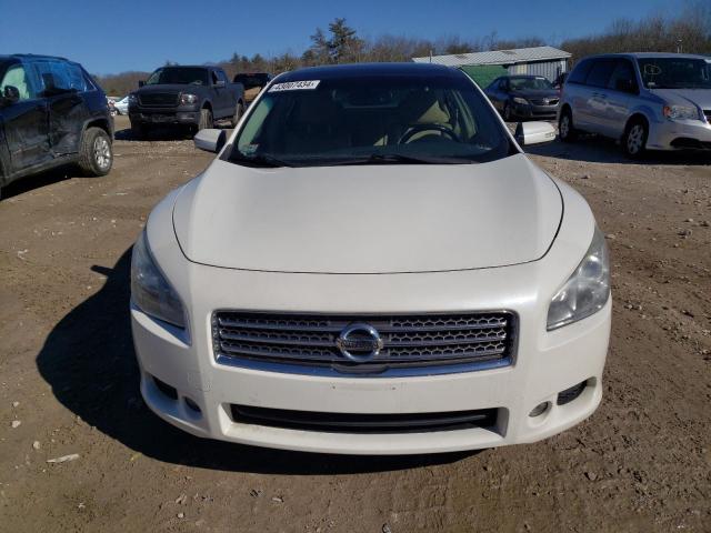 1N4AA5AP7AC807678 - 2010 NISSAN MAXIMA S WHITE photo 5