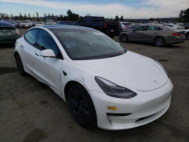 5YJ3E1EA2MF986984 - 2021 TESLA MODEL 3 WHITE photo 4