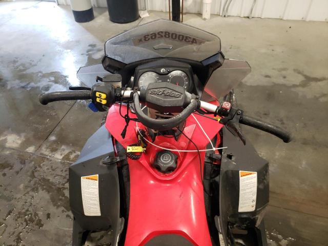 2BPSUJBB7BV000157 - 2011 SKI DOO RENEGADE RED photo 5