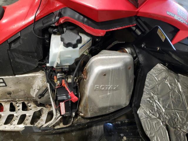 2BPSUJBB7BV000157 - 2011 SKI DOO RENEGADE RED photo 7