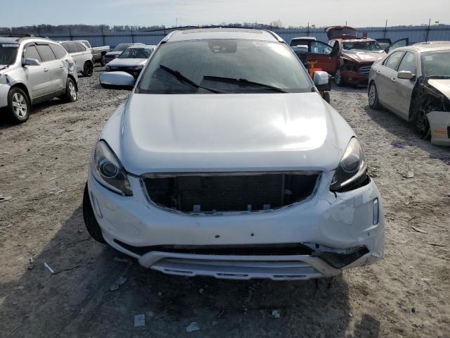 YV440MRR5H2070651 - 2017 VOLVO XC60 T5 DYNAMIC თეთრი ფოტო 5