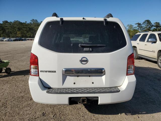 5N1AR18U76C664841 - 2006 NISSAN PATHFINDER WHITE photo 6