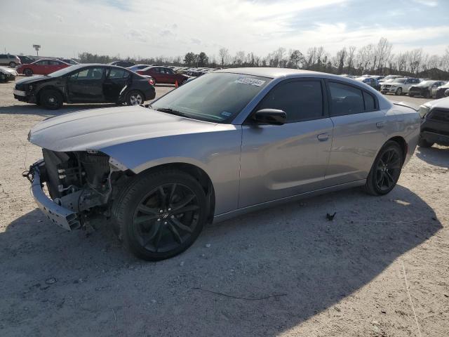 2C3CDXBG7JH196735 - 2018 DODGE CHARGER SXT SILVER photo 1