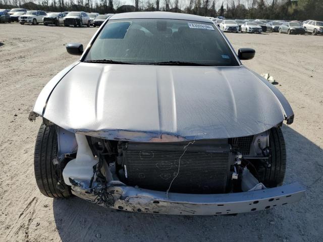 2C3CDXBG7JH196735 - 2018 DODGE CHARGER SXT SILVER photo 5