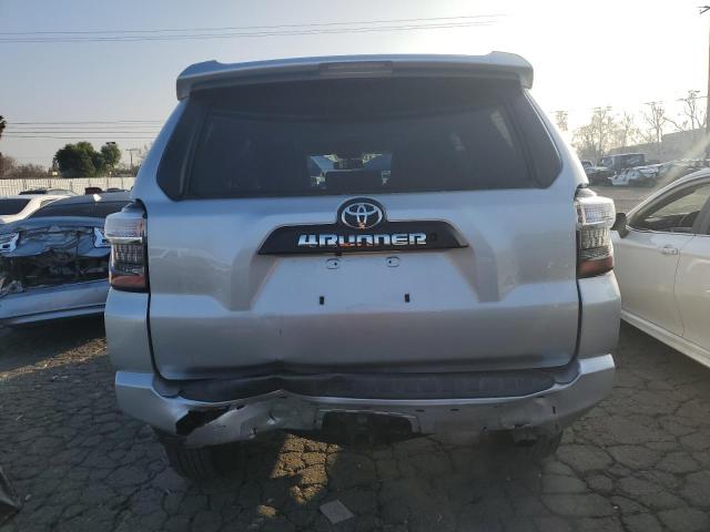 JTEBU5JR6K5648791 - 2019 TOYOTA 4RUNNER SR5 GRAY photo 6