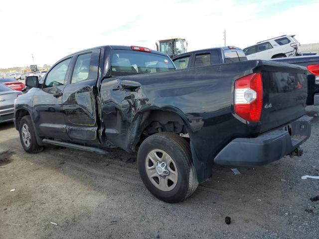 5TFUM5F16HX071824 - 2017 TOYOTA TUNDRA DOUBLE CAB SR/SR5 BLACK photo 2