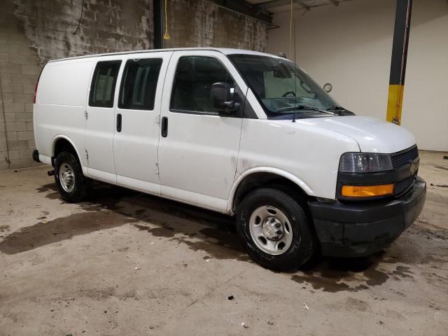 1GCWGAFPXM1227910 - 2021 CHEVROLET EXPRESS G2 WHITE photo 4