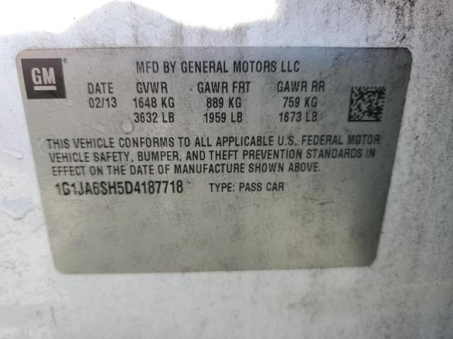 1G1JA6SH5D4187718 - 2013 CHEVROLET SONIC LS თეთრი ფოტო 12