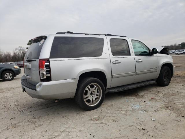 1GNSCJE02ER114736 - 2014 CHEVROLET SUBURBAN C1500 LT SILVER photo 3