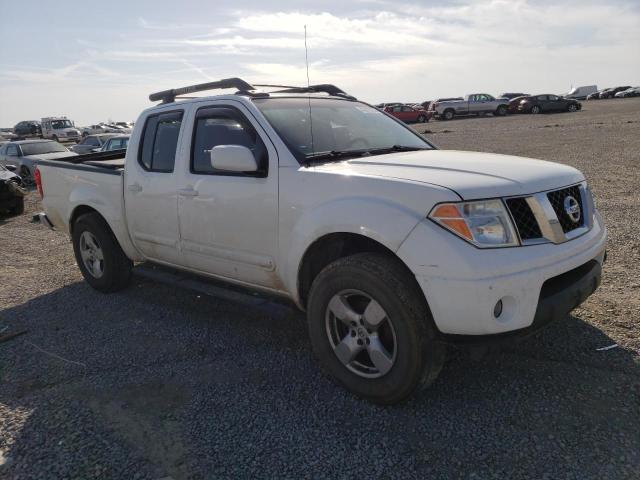 1N6AD07W56C438407 - 2006 NISSAN FRONTIER CREW CAB LE WHITE photo 4