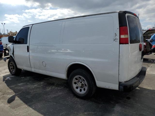 1GCSGAFX1D1153646 - 2013 CHEVROLET EXPRESS G1 WHITE photo 2