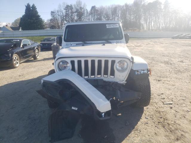 1C4HJXEN0JW141811 - 2018 JEEP WRANGLER U SAHARA WHITE photo 5