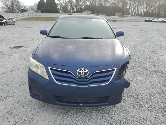 4T1BF3EKXBU742318 - 2011 TOYOTA CAMRY BASE BLUE photo 5