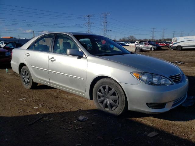 4T1BE30K65U006586 - 2005 TOYOTA CAMRY LE SILVER photo 4