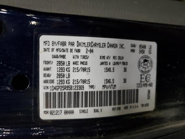 1D4GP25R95B123369 - 2005 DODGE CARAVAN SE BLUE photo 14