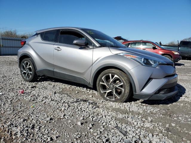 NMTKHMBX8KR081203 - 2019 TOYOTA C-HR XLE SILVER photo 4