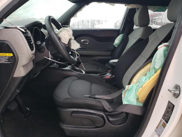 KNDJP3A57G7310417 - 2016 KIA SOUL + WHITE photo 7