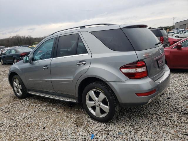 4JGBB8GBXBA726286 - 2011 MERCEDES-BENZ ML 350 4MATIC SILVER photo 2