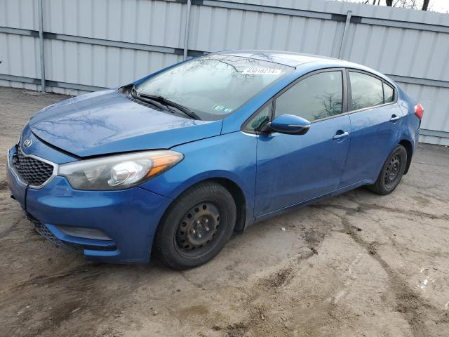 KNAFX4A65F5303722 - 2015 KIA FORTE LX BLUE photo 1