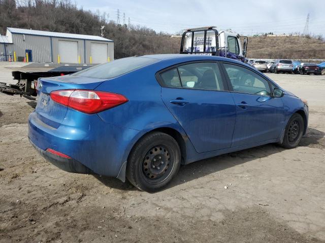 KNAFX4A65F5303722 - 2015 KIA FORTE LX BLUE photo 3