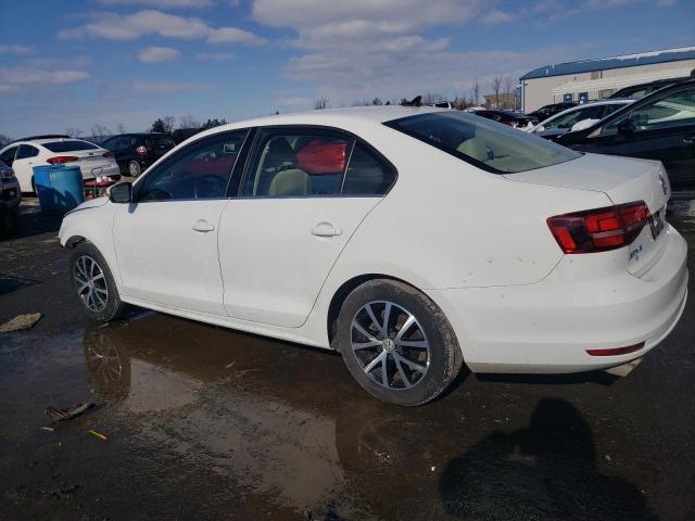 3VWDB7AJ1JM218780 - 2018 VOLKSWAGEN JETTA SE WHITE photo 2