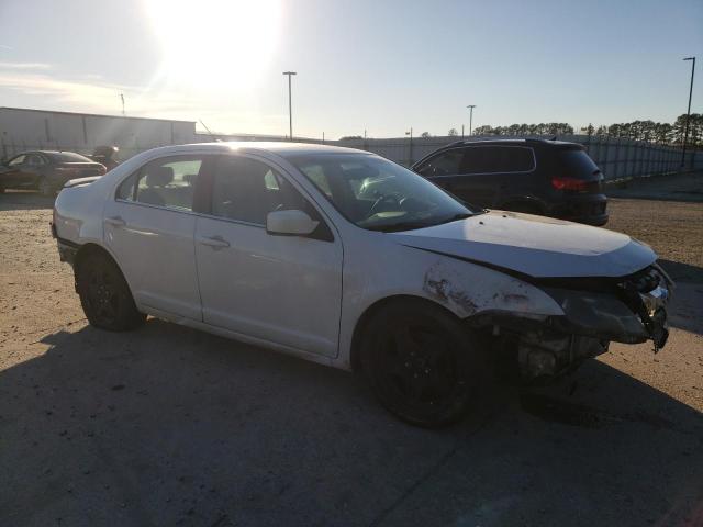 3FAHP0HA5BR301433 - 2011 FORD FUSION SE WHITE photo 4