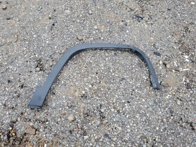 1C4PJMDX3KD197588 - 2019 JEEP CHEROKEE LIMITED SILVER photo 13