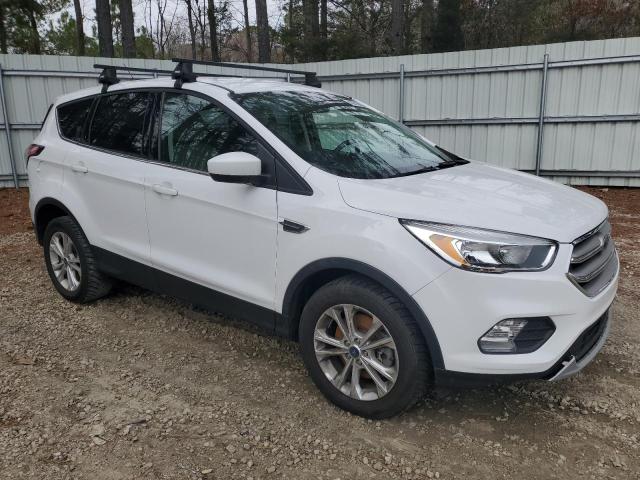 1FMCU0G9XHUD29746 - 2017 FORD ESCAPE SE WHITE photo 4