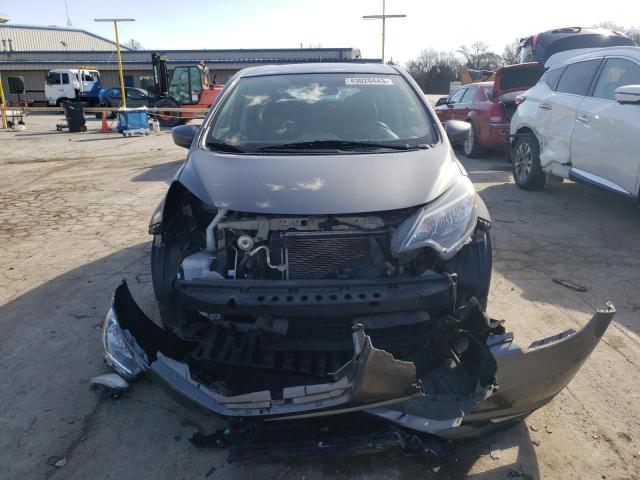 3N1CE2CP3JL355822 - 2018 NISSAN VERSA NOTE S GRAY photo 5